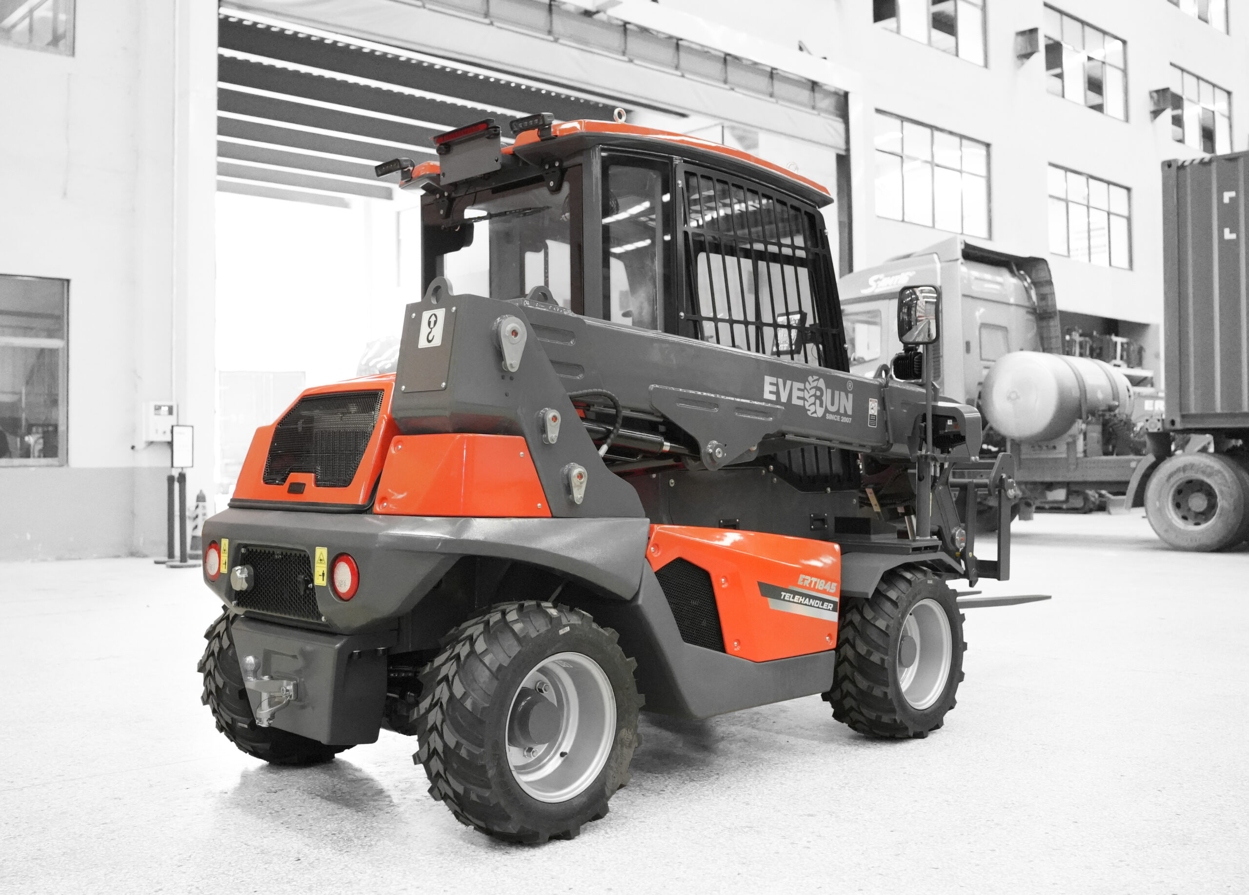 Everun ERT1845 Telehandler – 1.8 t Compact Telescopic Handler for Cyprus & Europe - Image 6