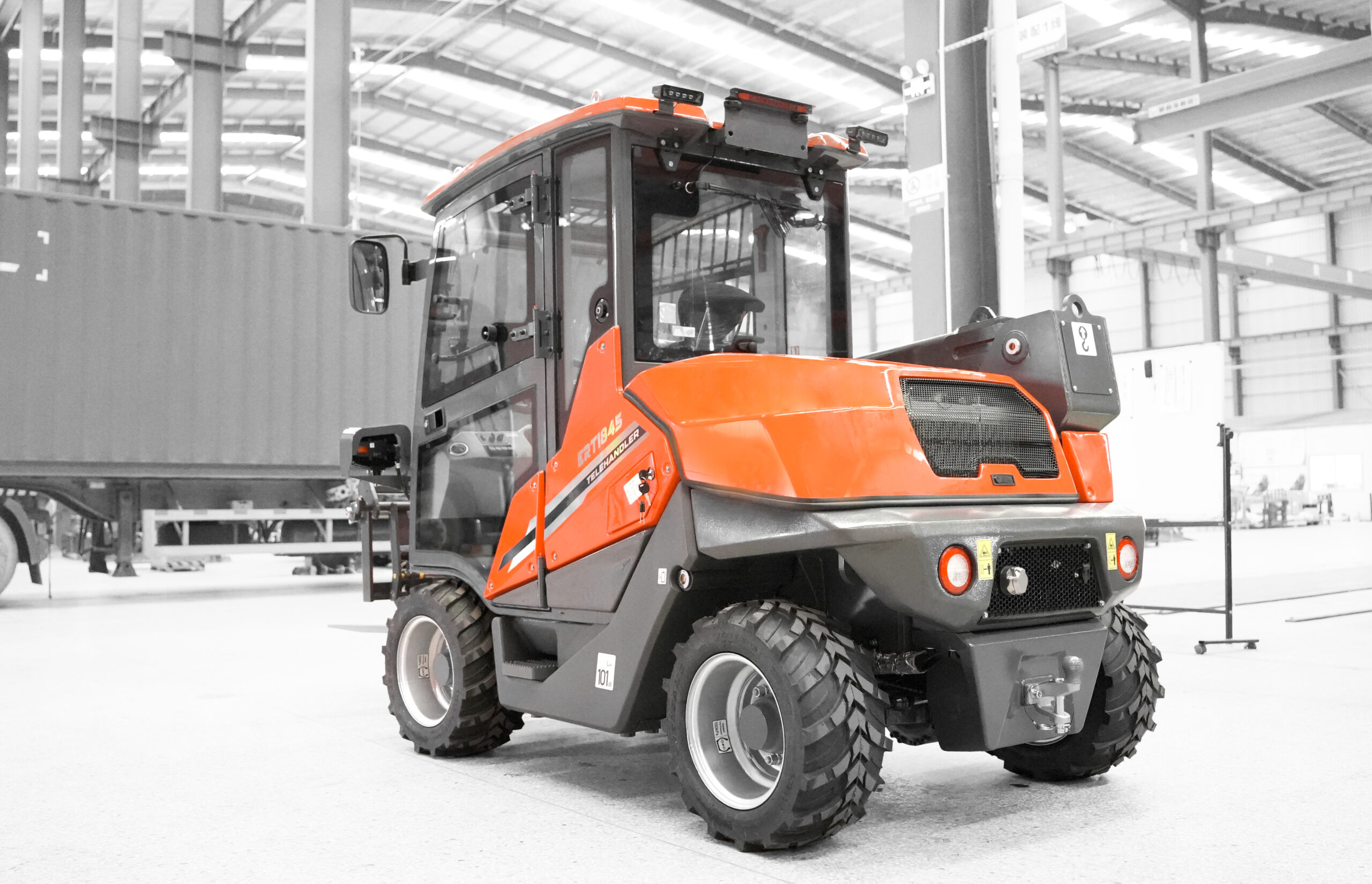 Everun ERT1845 Telehandler – 1.8 t Compact Telescopic Handler for Cyprus & Europe - Image 4